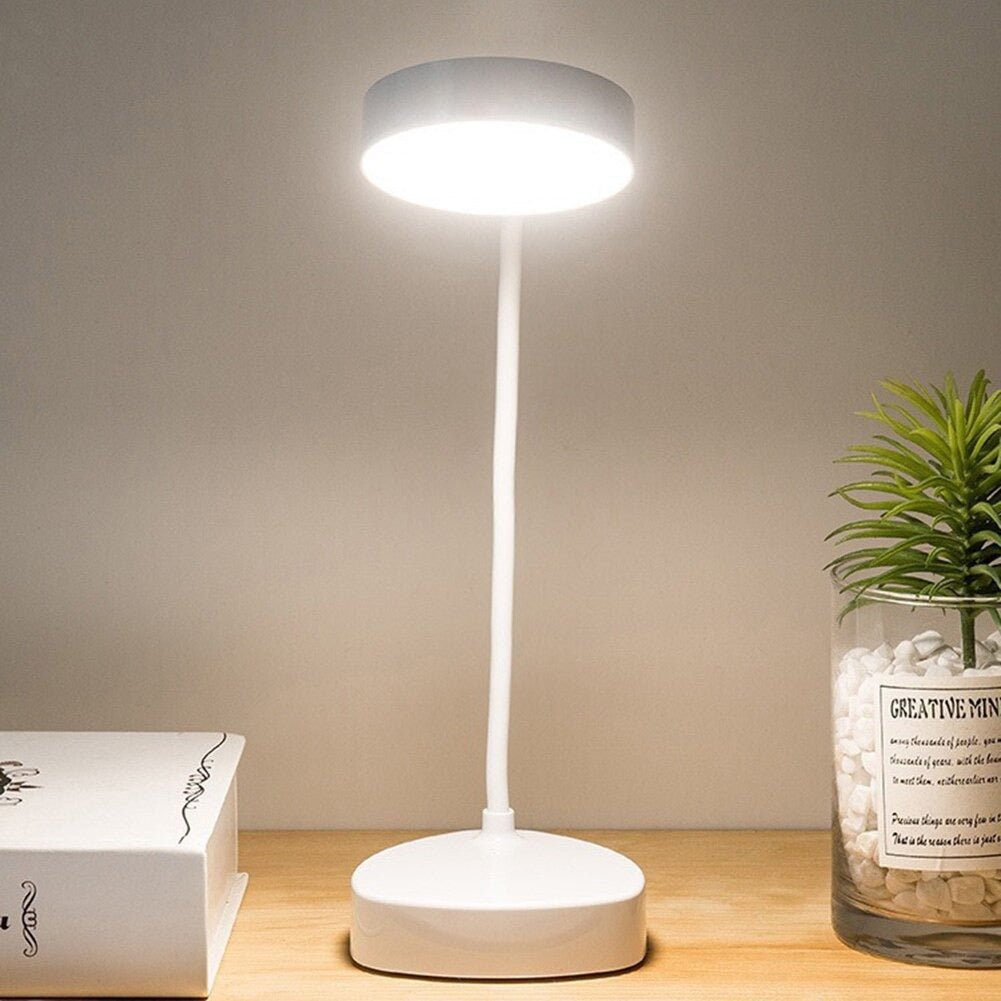 lampe liseuse blanche avec éclairage doux