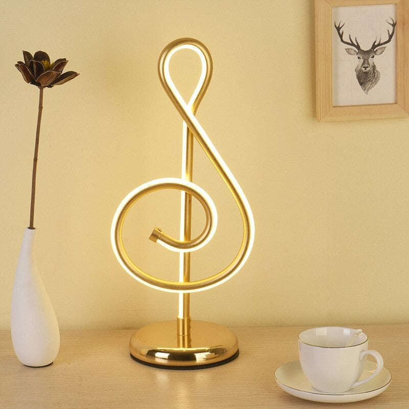 lampe originale avec note dorée